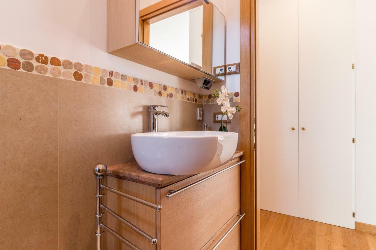Sunny Nest Canal View In Venice Chic Movida Экстерьер фото