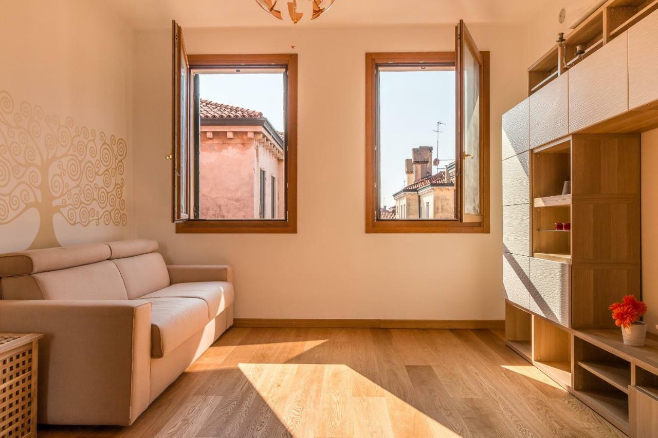Sunny Nest Canal View In Venice Chic Movida Экстерьер фото